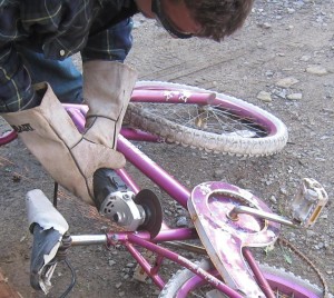 cutting bicycle with angle grinder